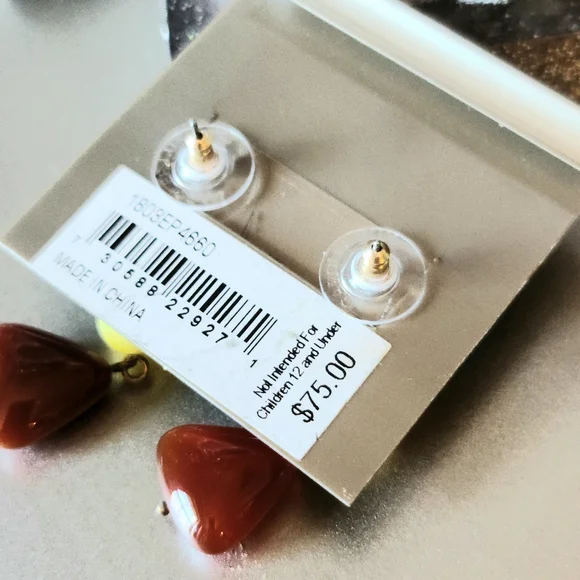 Carolee Lux Flower Drop Earrings New - Picture 3 of 3